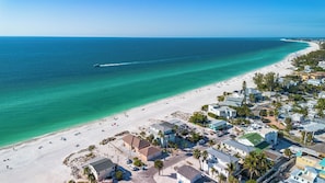 Beach nearby - Terrace Condo 6 · 3 Balconies · 300 Yds Beach (Holmes Beach)