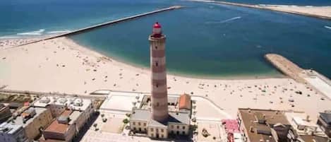Vlak bij het strand