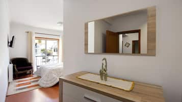 2 Schlafzimmer, Bügeleisen/Bügelbrett, kostenloses WLAN, Bettwäsche