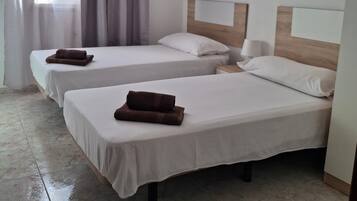 2 soverom, strykejern/-brett, wi-fi (inkludert) og sengetøy