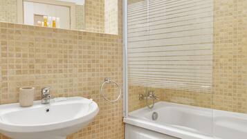 Family Apartment | Bathroom | Hair dryer, towels