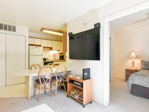 2 bedrooms - 2 Bedroom 2 Bath outdoor pool (Ocean City)