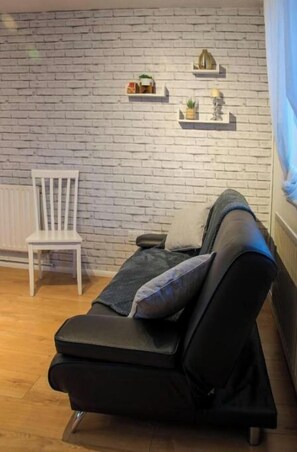 Living area - City Centre Long Term Stay Available! (Nottingham)