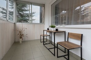 Terrace/patio - Family Apartment Bogatynska by Renters (Warsaw)