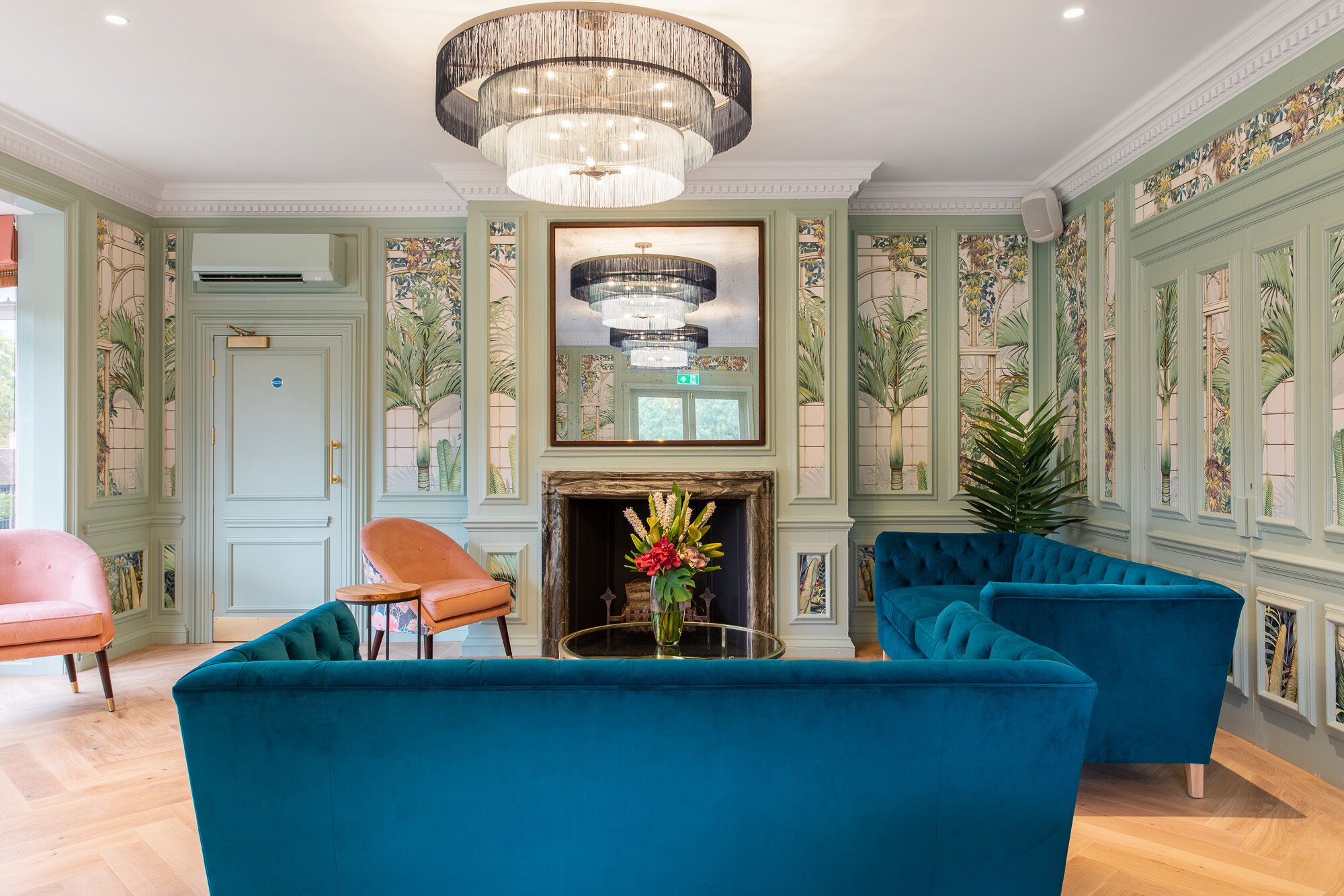 Couples treatment room(s), sauna, steam room, massages