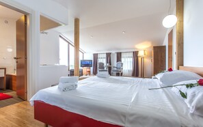 Room - Villa Aura - Historical country house renovated and with modern furniture (Dobrinj)