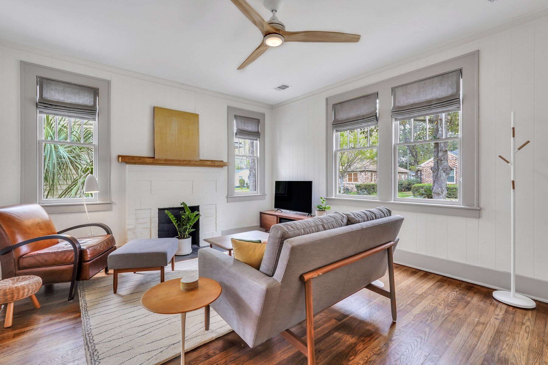 Impeccable Renovated Bungalow w/ Parking and Huge Yard by Lucky Savannah