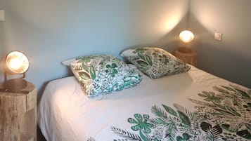 3 bedrooms, soundproofing, iron/ironing board, free WiFi