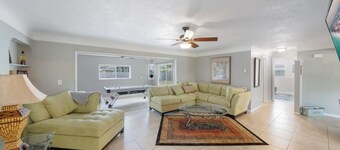 Beautiful spacious 2/Br home