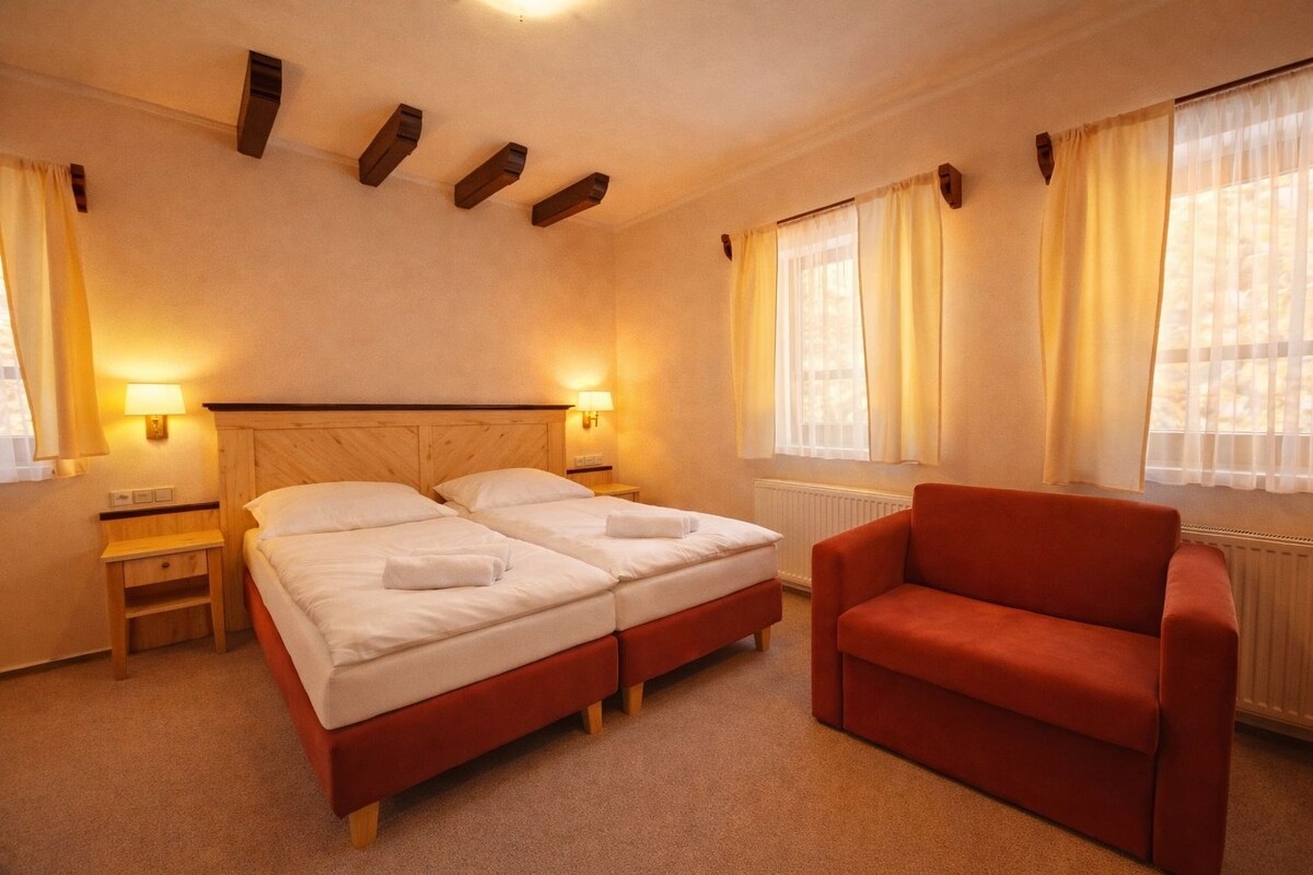 Triple Room | Minibar, laptop workspace, WiFi (free), bed sheets