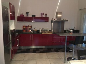 Private kitchen - Maison Entièrement Clôturée à 2mn en Voiture de la Plage (Saint-Florent)