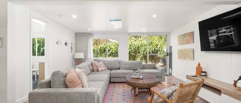 TV, fireplace, books, offices