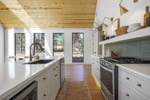 Oven, stovetop, dishwasher, coffee/tea maker