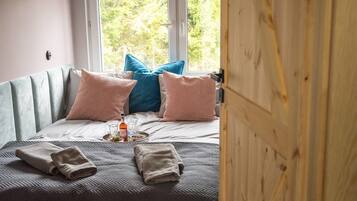 3 makuuhuonetta, vauvan matkasänky, ilmainen Wi-Fi