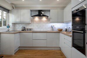 Fridge, oven, dishwasher, toaster