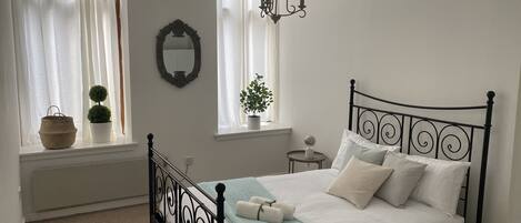 Apartment | 1 bedroom, iron/ironing board, free WiFi, bed sheets