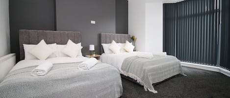 Apartment | 2 Schlafzimmer, Bügeleisen/Bügelbrett, kostenloses WLAN, Bettwäsche