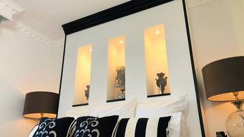 1 chambre, fer et planche Ă repasser, Wi-Fi, draps fournis