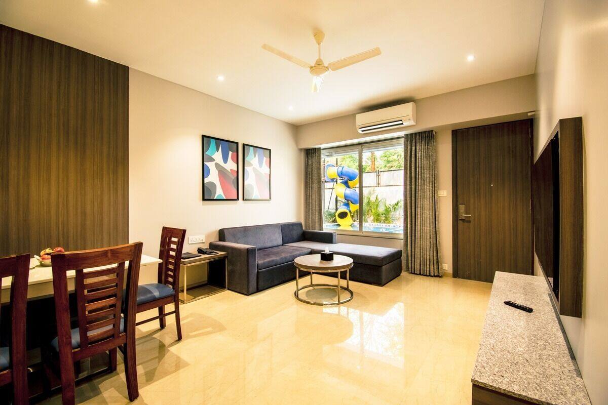 Comfort Bungalow, 3 Bedrooms, Private Pool, Garden View | In-room safe, iron/ironing board, WiFi (free)