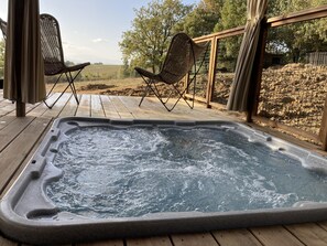 Terrace/patio - Cabane Insolite et Nature Avec Jacuzzi et Piscine Prés Carcassonne Occitanie (VILLARZEL DU RAZES)