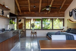 3 habitaciones, escritorio, wifi gratis y ropa de cama 