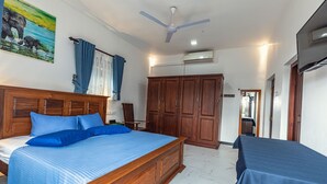 Villa | 4 bedrooms, iron/ironing board, WiFi (free), bed sheets - Tropical Paradise Villa in Talpe (Unawatuna)