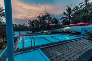 別墅 | 游泳池 | 室外游泳池
