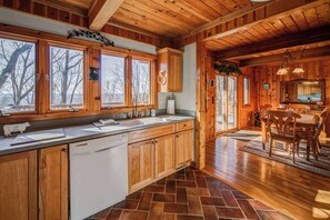 Cabin, Multiple Beds, Patio, Mountain View (Cozy Bear at Bent Tree) | Private kitchen | Fridge, microwave, oven, stovetop - Cozy Bear at Bent Tree Mountain Home (Jasper)