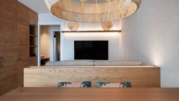 Deluxe Apartment (Balisse 5) | Living area | 42-inch Smart TV with digital channels, TV, Netflix