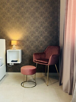 Down duvets, in-room safe, individually decorated - B&B Ungheria Ottantaquattro (Palermo)