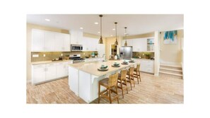 Private kitchen - Gorgeous and cozy house close everything! (Lake Elsinore)
