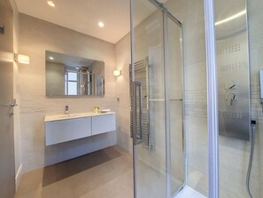 Dusche, Haartrockner