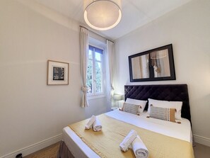 1 habitación y caja de seguridad en la habitación 