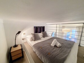 1 bedroom, in-room safe, iron/ironing board