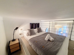 1 chambre, coffres-forts dans les chambres, fer et planche à repasser