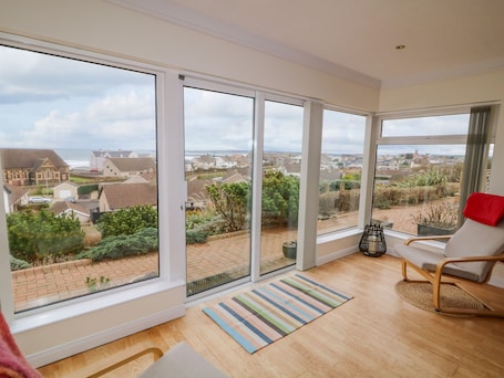 Interior. Strandview