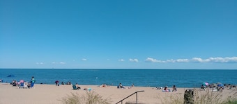 The Gorgeous George Beach Cottage