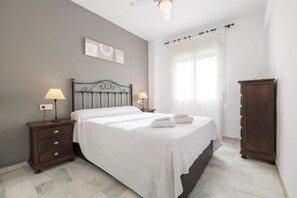3 bedrooms, desk, iron/ironing board, free WiFi - The Alcazaba of Cristina (El Puerto de Santa María)