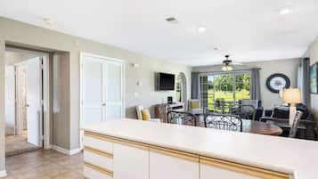 Condo, Multiple Beds, Patio, Golf View (Golf View Escape) | Interior