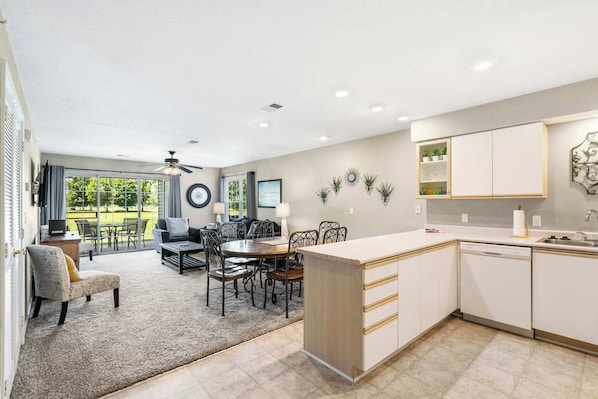 Kondominium, Beberapa Tempat Tidur, patio, pemandangan lapangan golf (Golf View Escape) | Interior