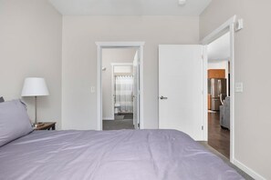 2 makuuhuonetta, silitysrauta/-lauta, Wi-Fi, vuodevaatteet