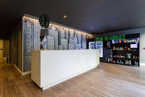 Studio | Lobby