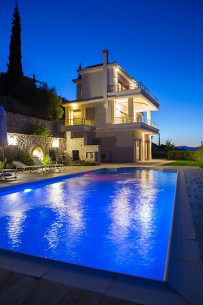 Alberca al aire libre 