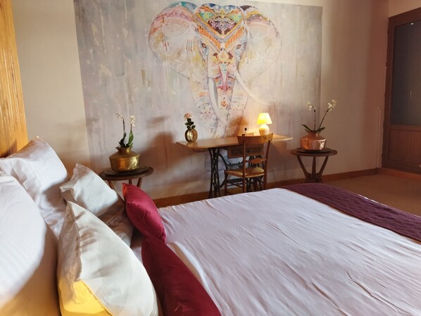 1 bedroom, in-room safe, desk, free WiFi