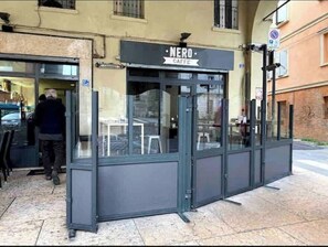 Exterior detail - Vintage bright& cosy central apartament (Carpi)