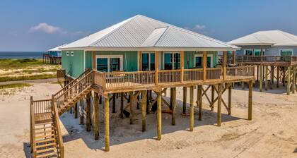 Exquisite oceanfront beach home with hot tub, central AC, balcony, & W/D