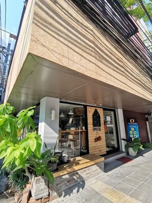 Exterior detail - Foresttel Bkk - Hostel (Bangkok)