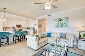 Smart TV, offices, printers - Treviso Bay Resort Condominium, Live in Paradise! (Naples)