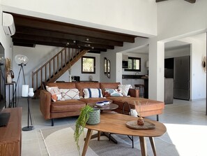 تلفزيون ذكي