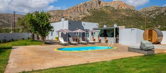 OLD OLIVE TREE COTTAGE